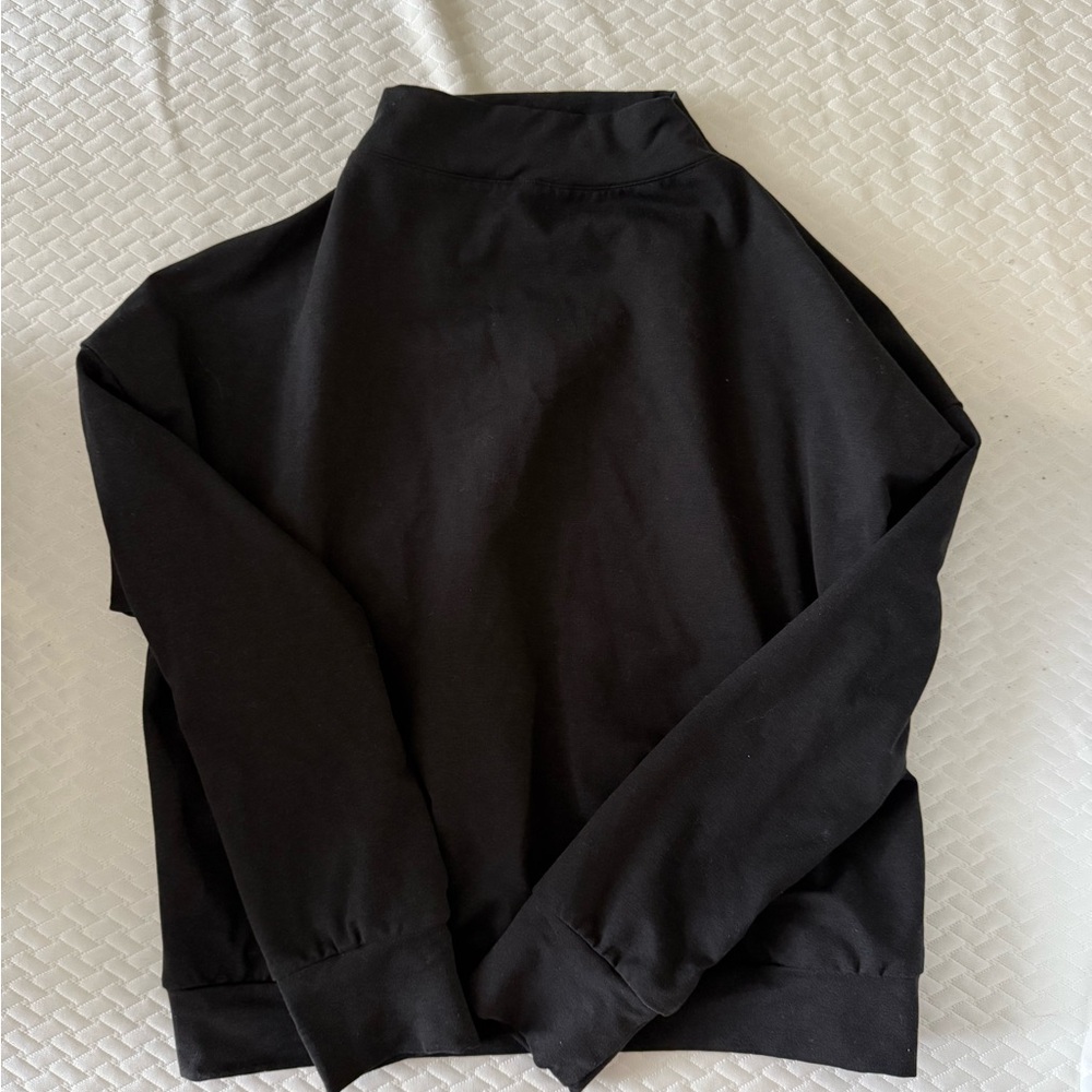 Vuori XS mock neck top